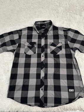🎰 Burnside Button Up Shirt